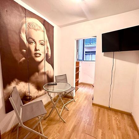 Private Rooms In City Center Barcelona Exterior foto